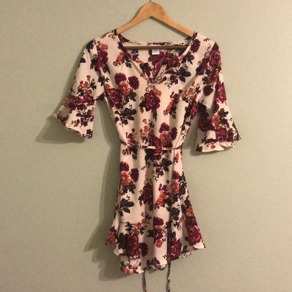 Rumor has it pregnancy floral top